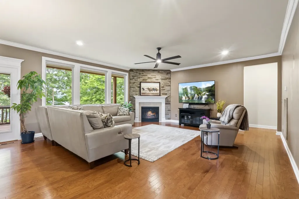 133 Windmill Pointe Circle Hendersonville TN 37075