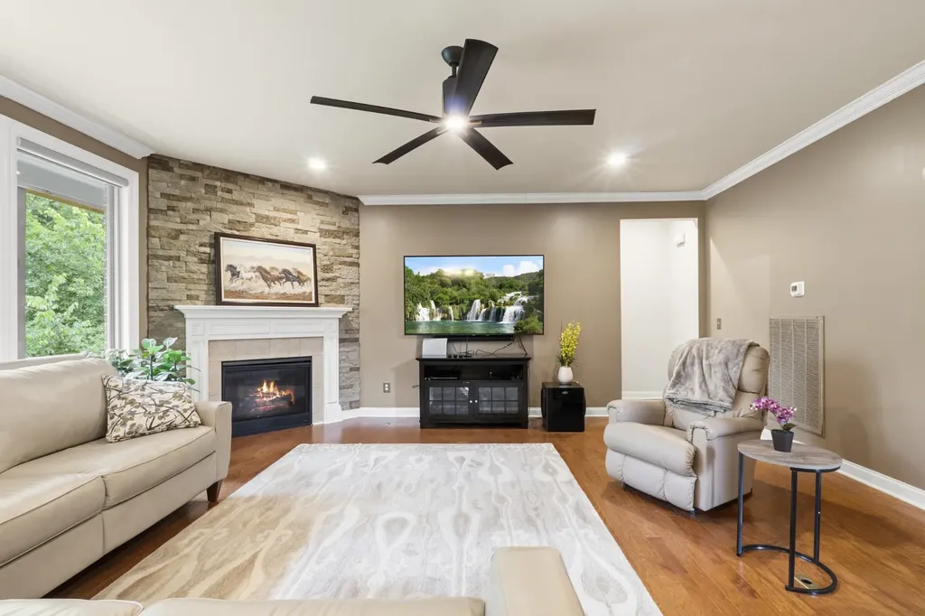 133 Windmill Pointe Circle Hendersonville TN 37075