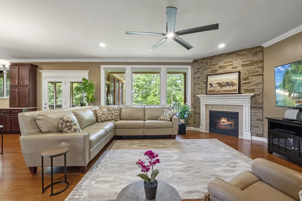 133 Windmill Pointe Circle Hendersonville TN 37075