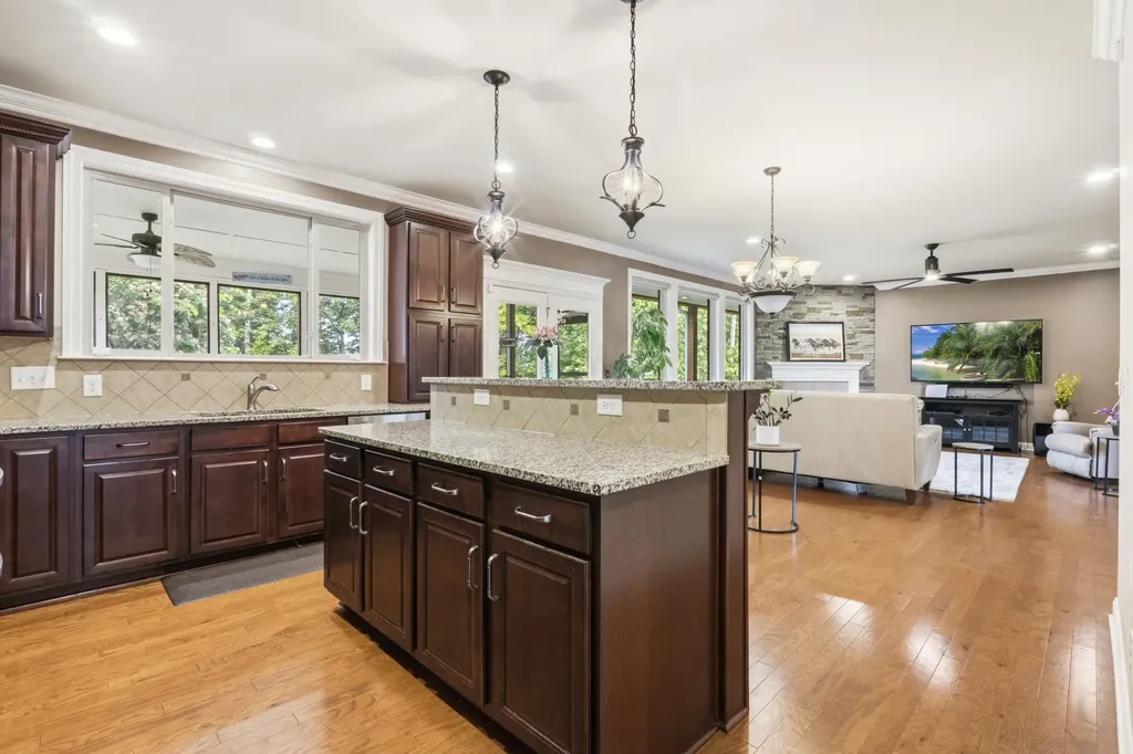 133 Windmill Pointe Circle Hendersonville TN 37075