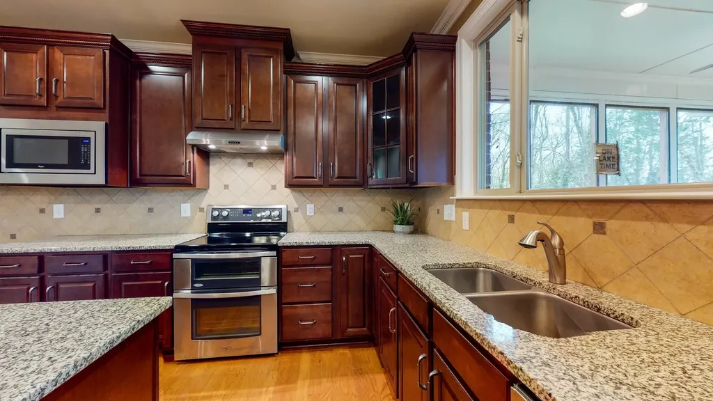 133 Windmill Pointe Circle Hendersonville TN 37075