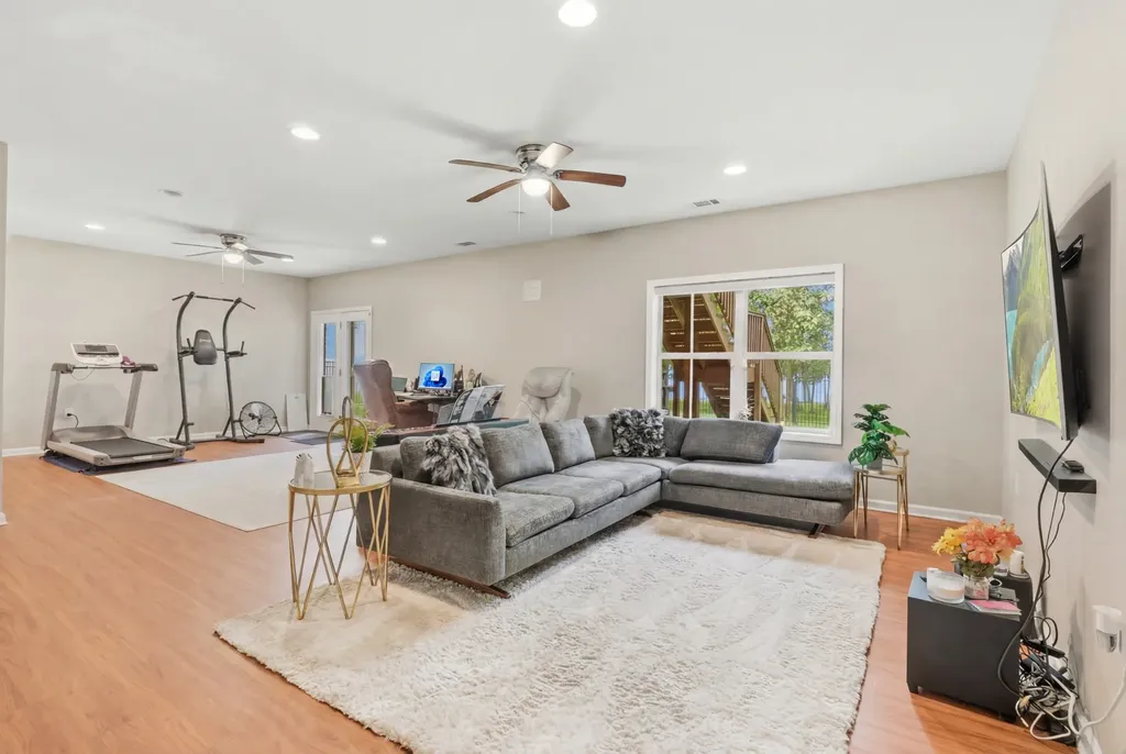 133 Windmill Pointe Circle Hendersonville TN 37075