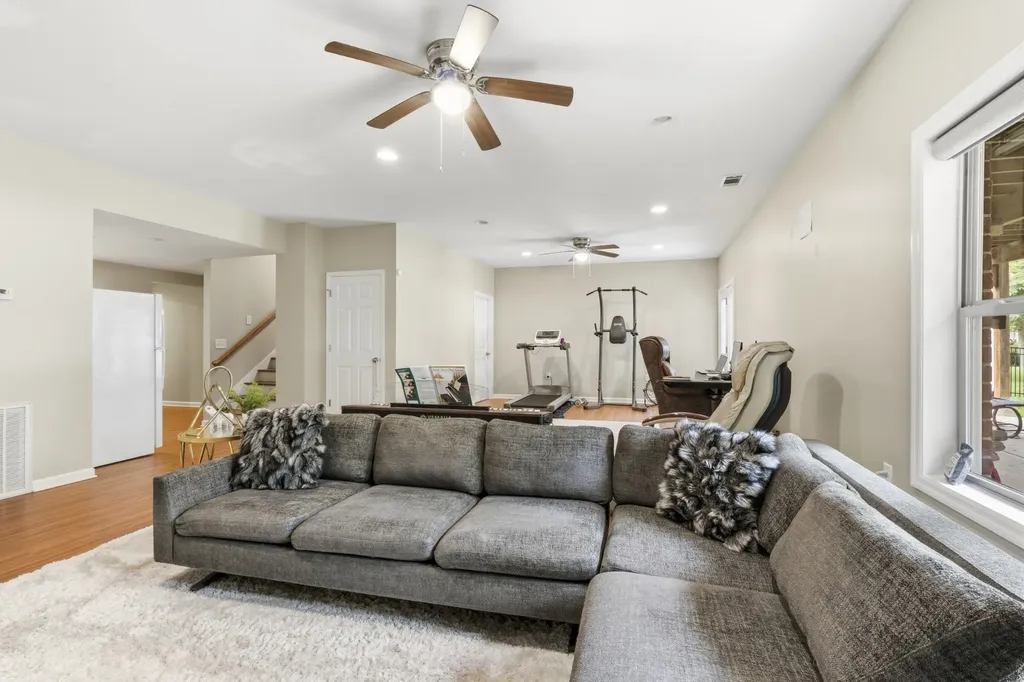 133 Windmill Pointe Circle Hendersonville TN 37075