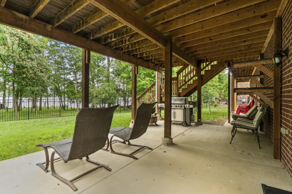 133 Windmill Pointe Circle Hendersonville TN 37075