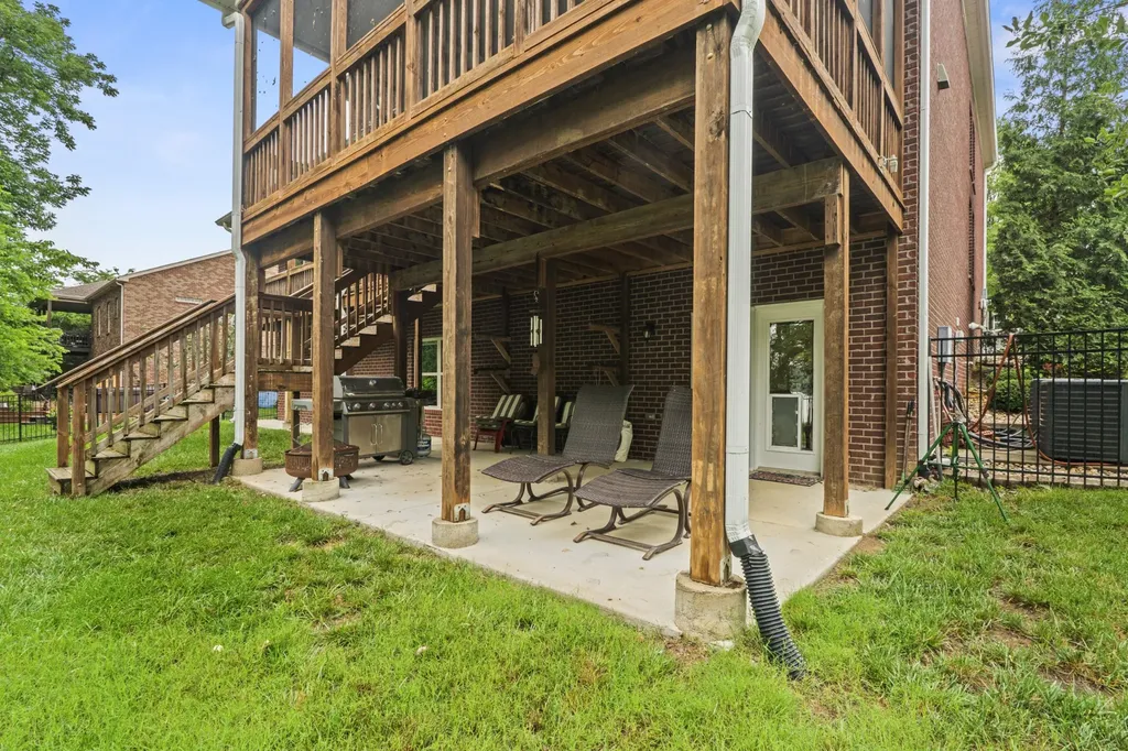 133 Windmill Pointe Circle Hendersonville TN 37075