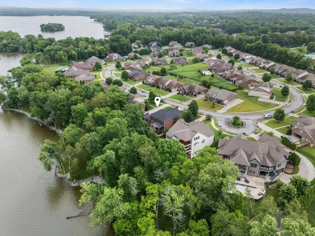133 Windmill Pointe Circle Hendersonville TN 37075