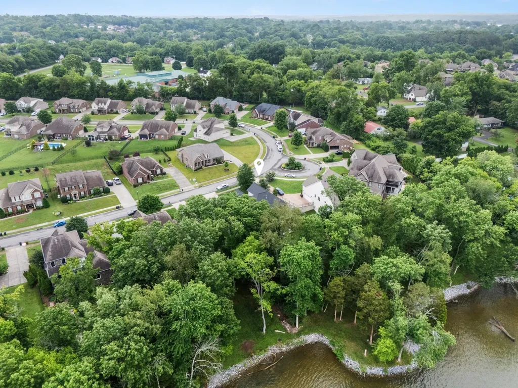 133 Windmill Pointe Circle Hendersonville TN 37075