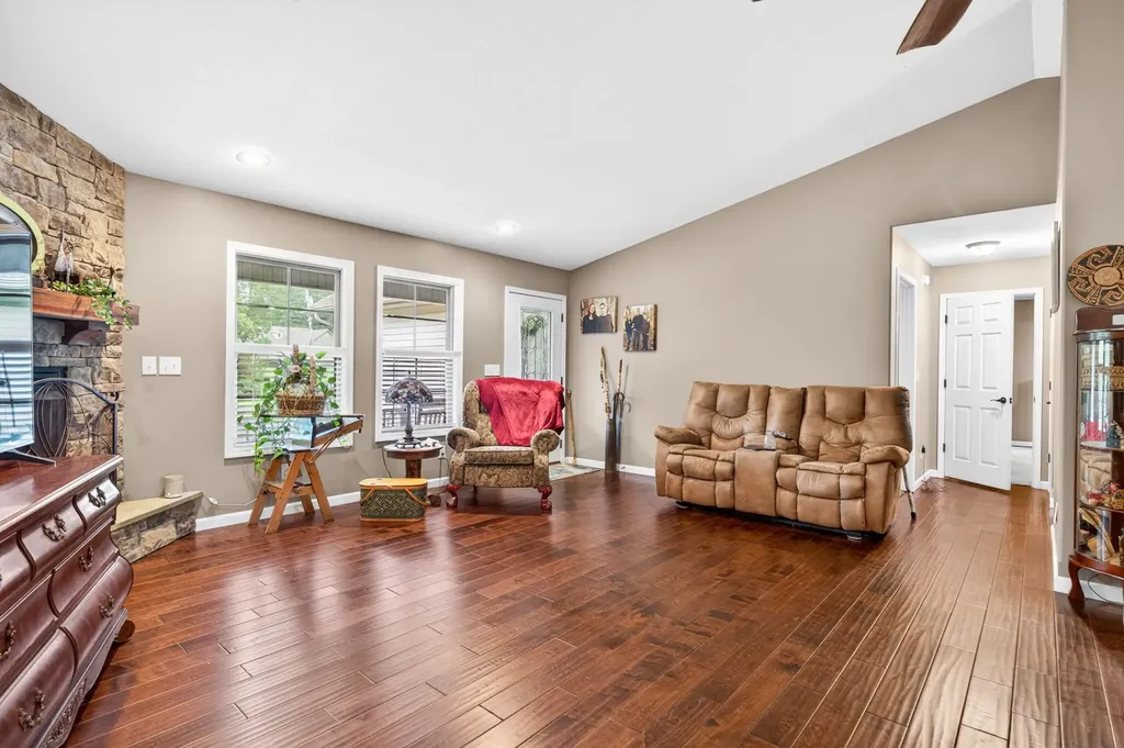 234 Stonecrest Avenue Crossville TN 38571