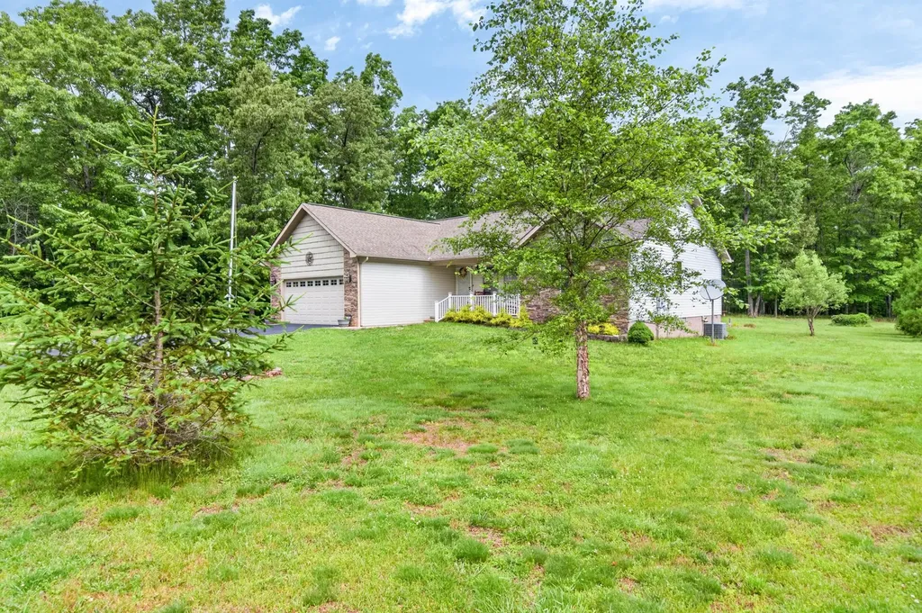 234 Stonecrest Avenue Crossville TN 38571