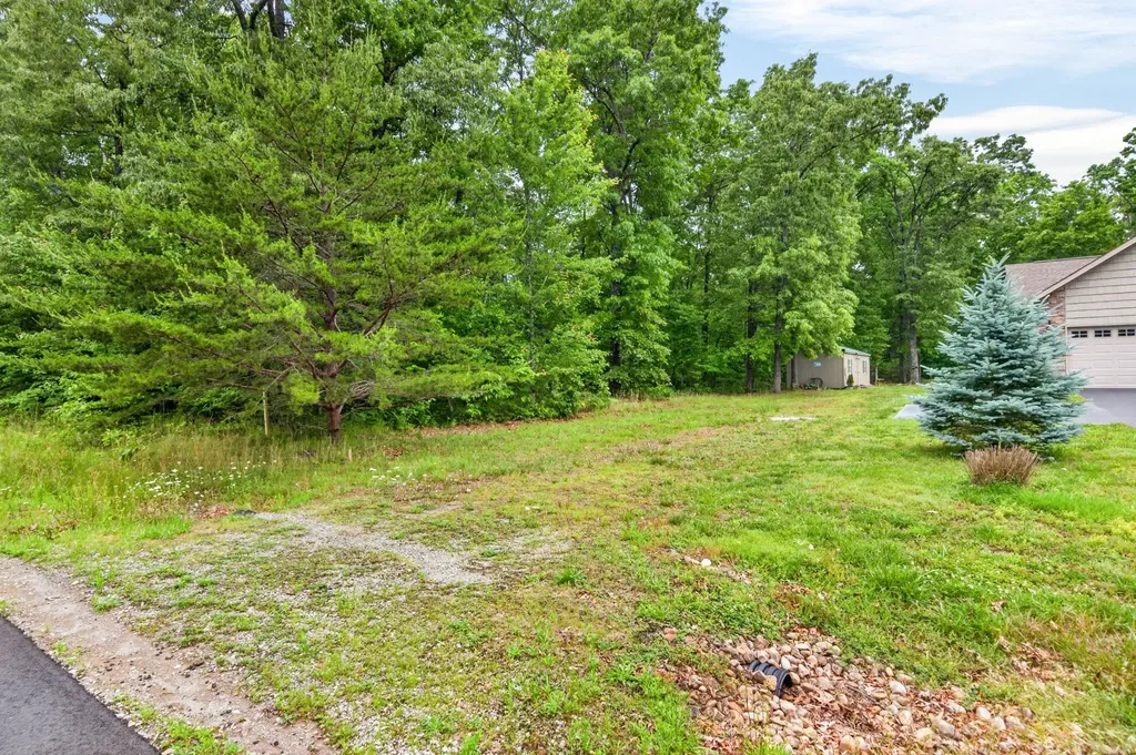 234 Stonecrest Avenue Crossville TN 38571