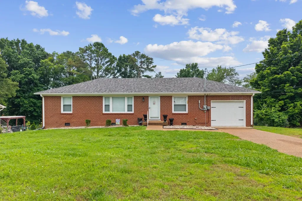 103 Oak Drive Columbia TN 38401