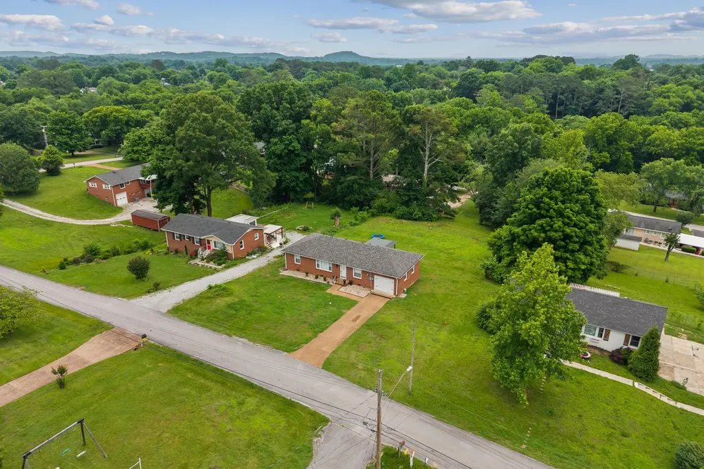 103 Oak Drive Columbia TN 38401