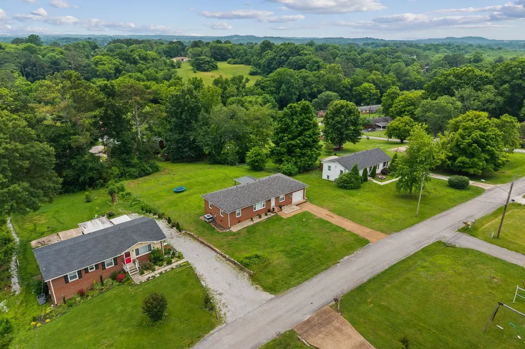 103 Oak Drive Columbia TN 38401