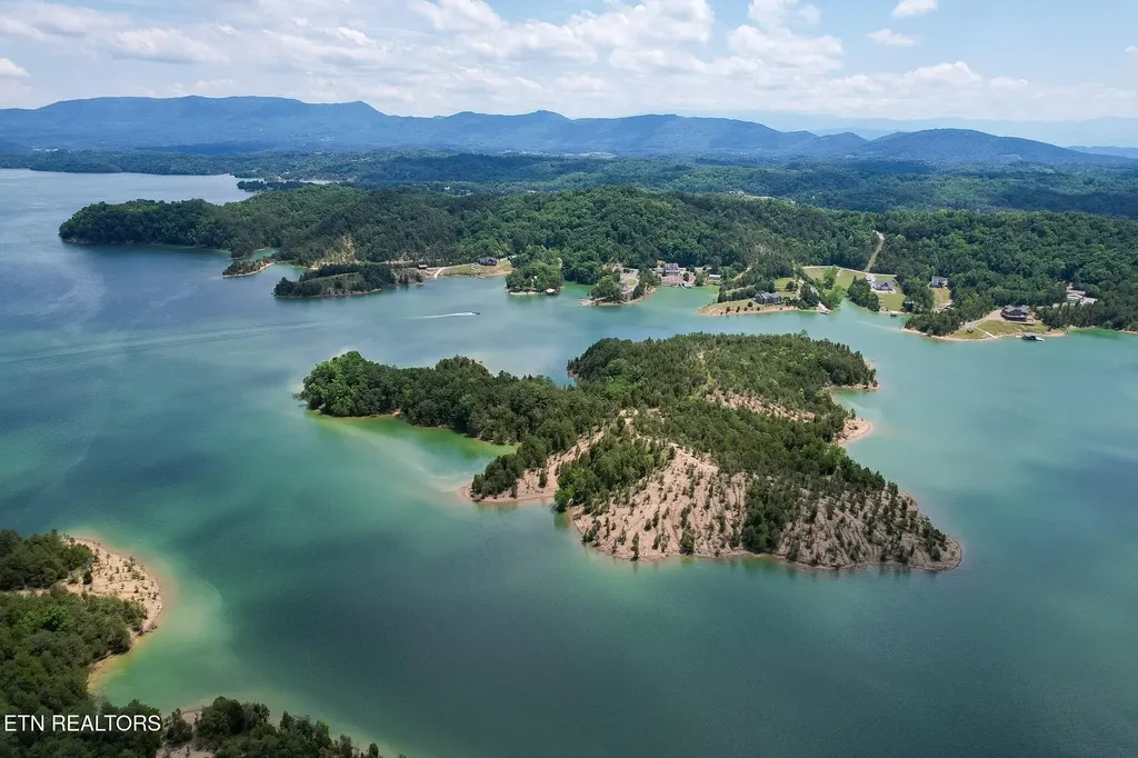 0 0 Douglas Lake Island Sevierville TN 37876