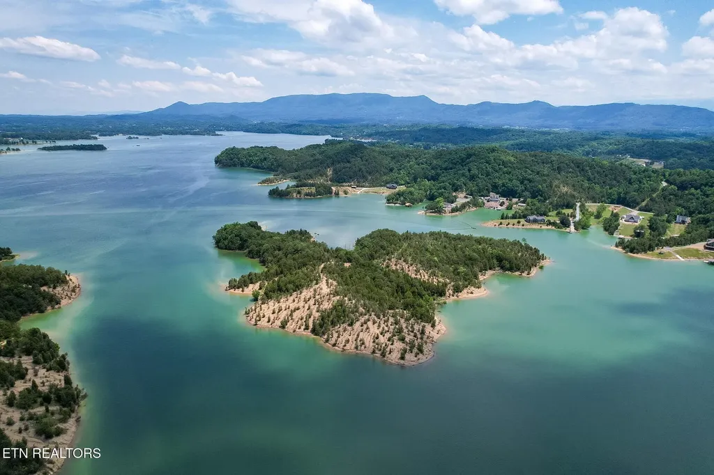 0 0 Douglas Lake Island Sevierville TN 37876