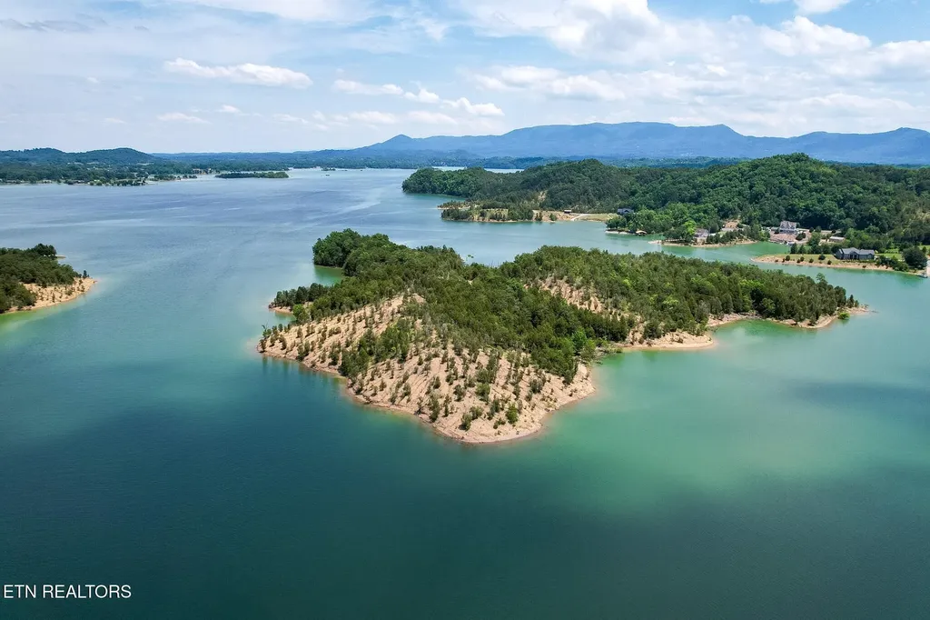 0 0 Douglas Lake Island Sevierville TN 37876
