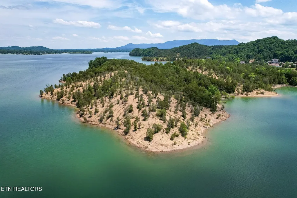 0 0 Douglas Lake Island Sevierville TN 37876