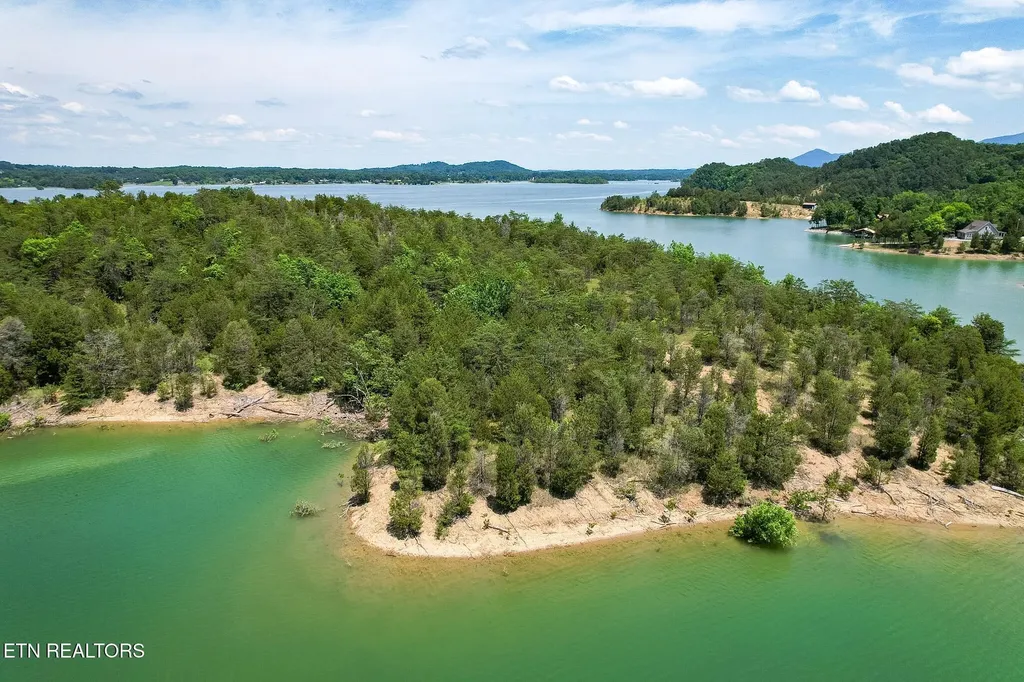 0 0 Douglas Lake Island Sevierville TN 37876