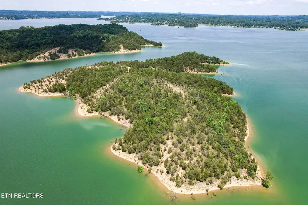 0 0 Douglas Lake Island Sevierville TN 37876