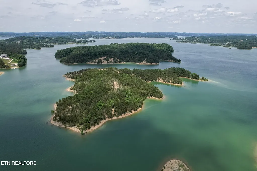 0 0 Douglas Lake Island Sevierville TN 37876