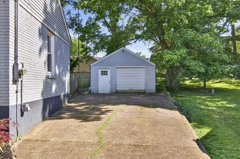 2712 Mailan Drive Nashville TN 37206