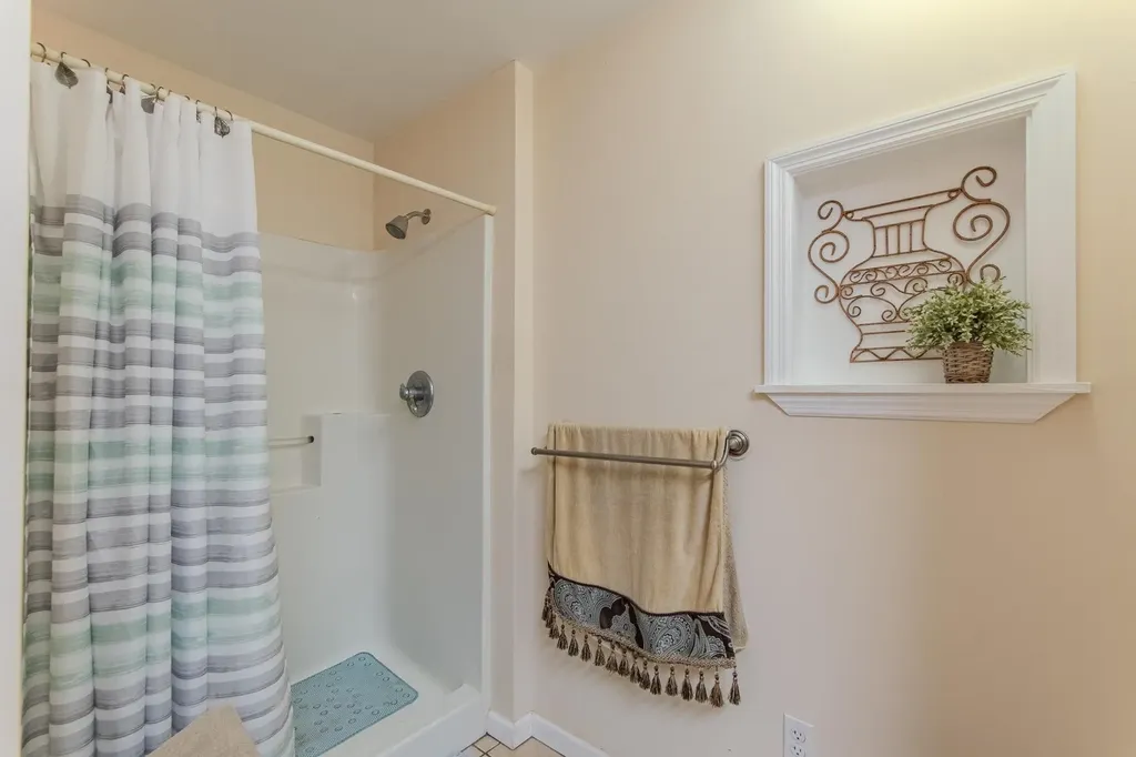 2411 Keazey Hollow Road Waynesboro TN 38485