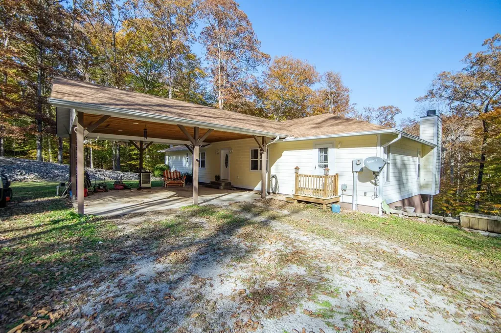 2411 Keazey Hollow Road Waynesboro TN 38485