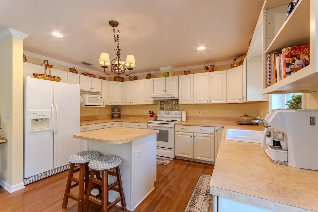 2411 Keazey Hollow Road Waynesboro TN 38485