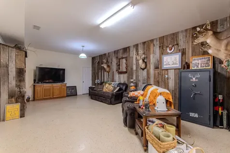 2411 Keazey Hollow Road Waynesboro TN 38485