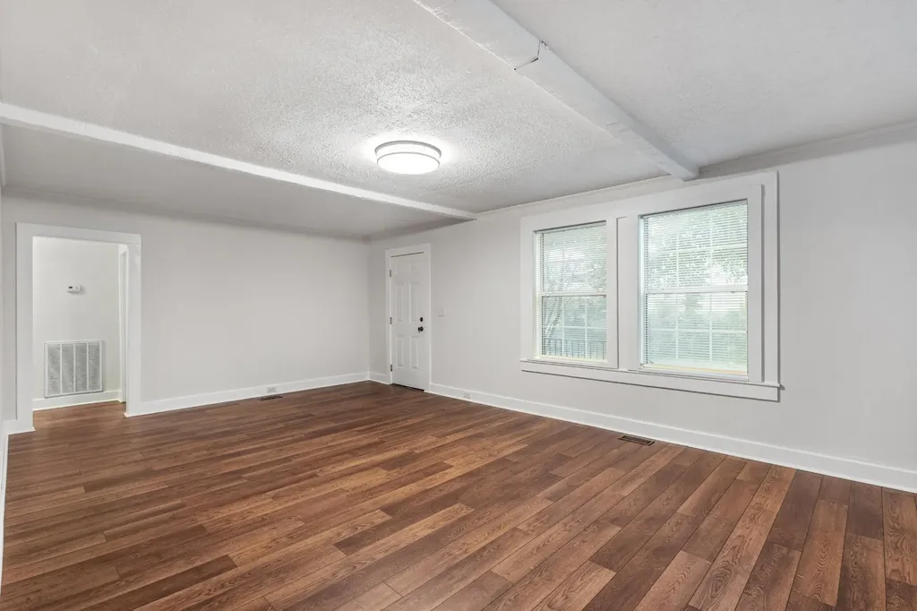 300 S Oak Street Sweetwater TN 37874
