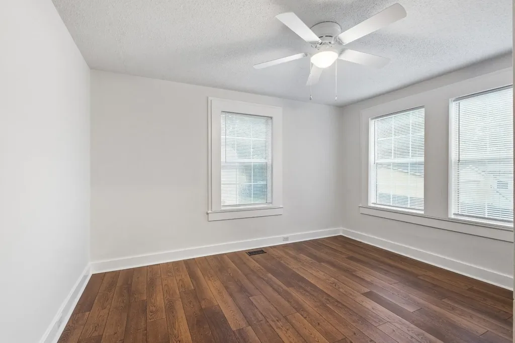 300 S Oak Street Sweetwater TN 37874