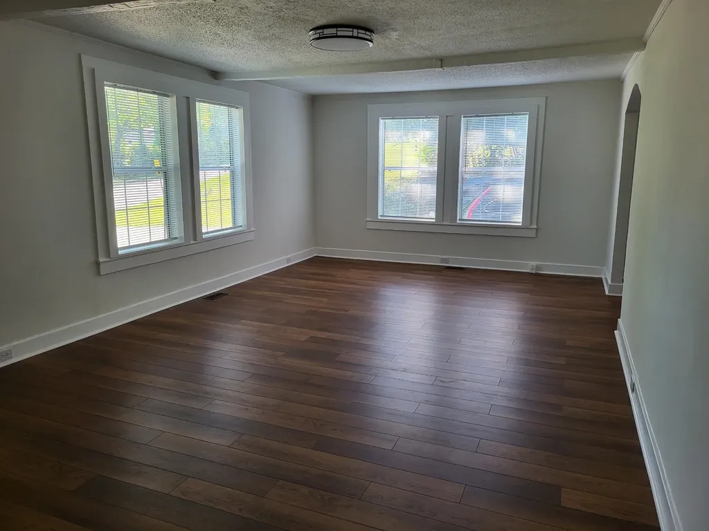 300 S Oak Street Sweetwater TN 37874