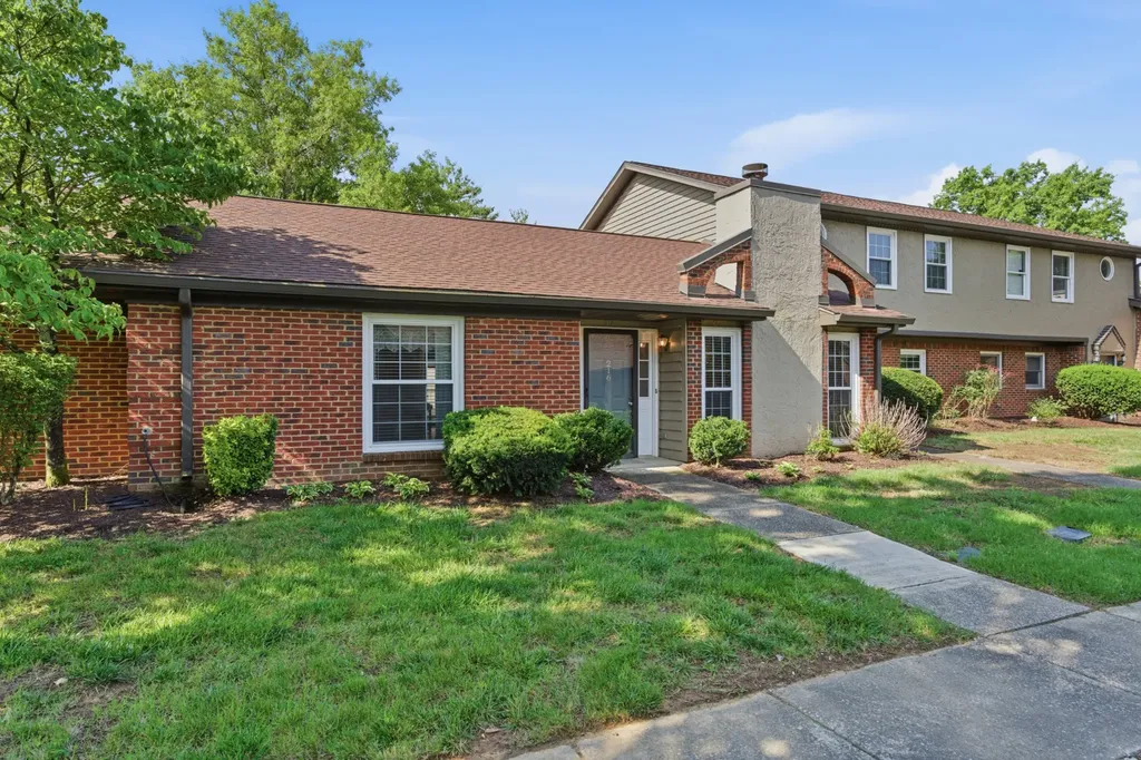 216 Highland Villa Circle Nashville TN 37211