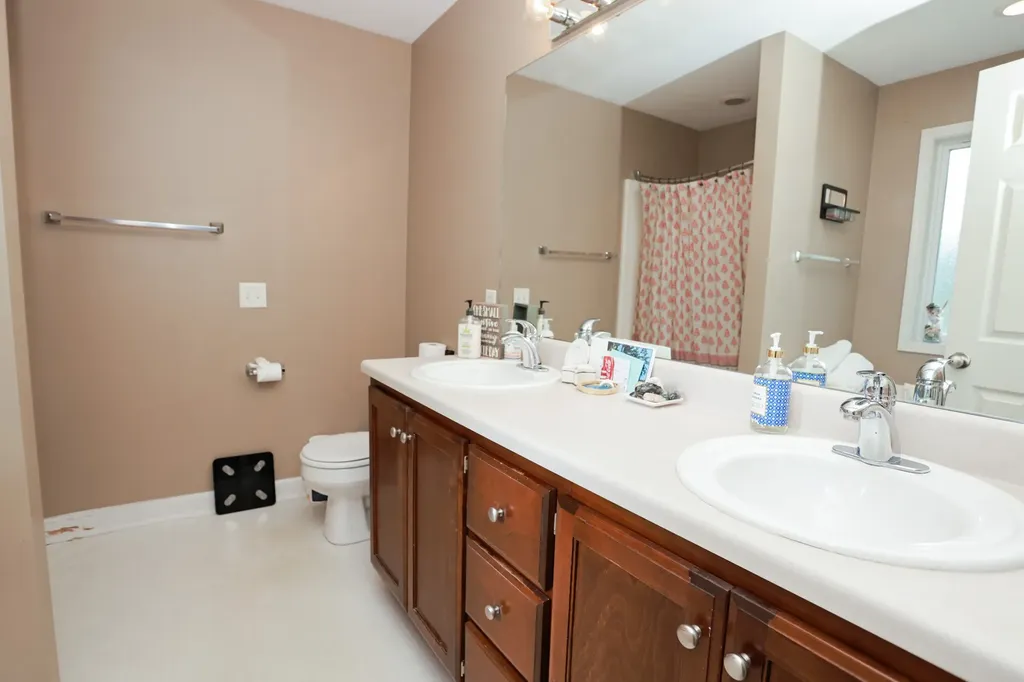 1118 Franklin Drive Greenbrier TN 37073