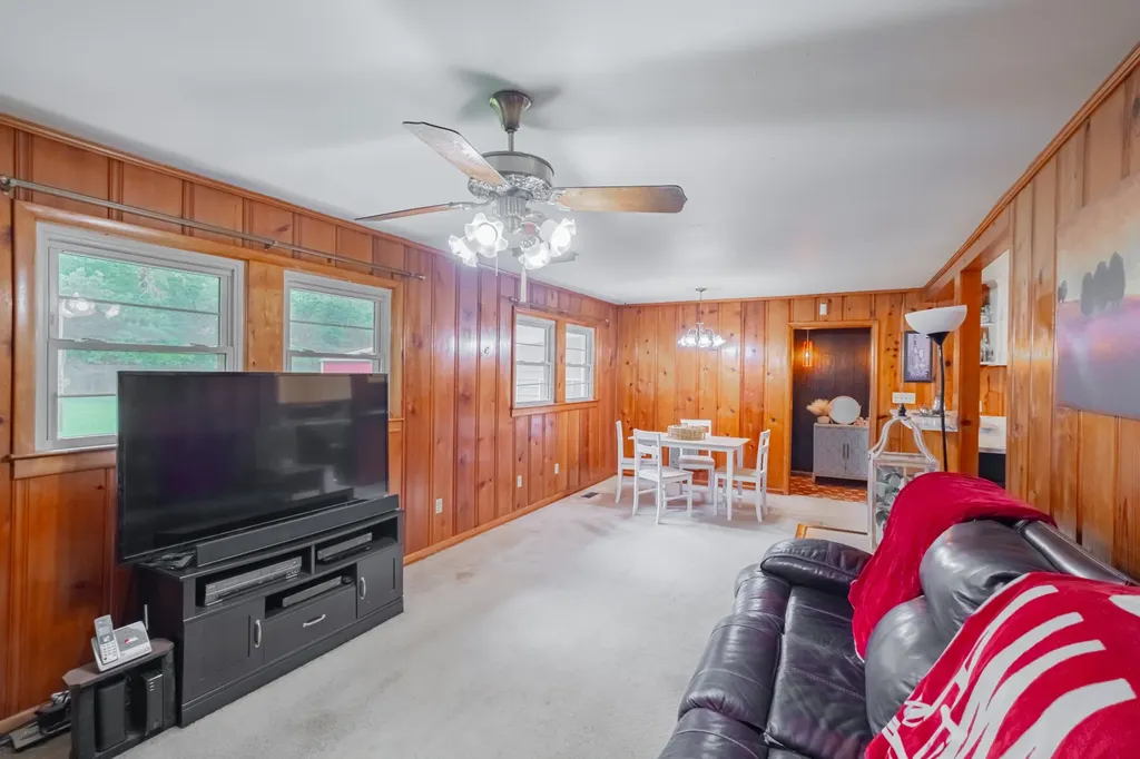 472 Willow Oak Road Manchester TN 37355
