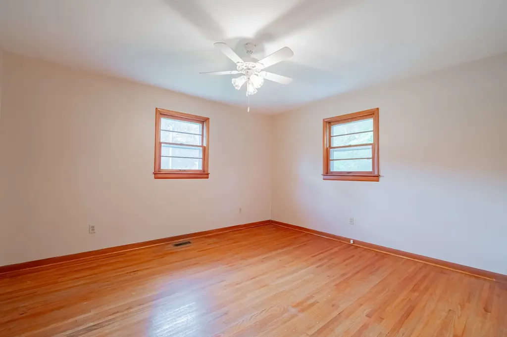 472 Willow Oak Road Manchester TN 37355
