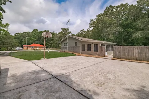 472 Willow Oak Road Manchester TN 37355