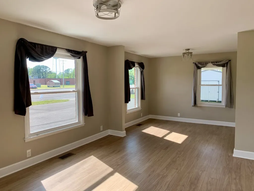 2453 Highway 41, S Greenbrier TN 37073