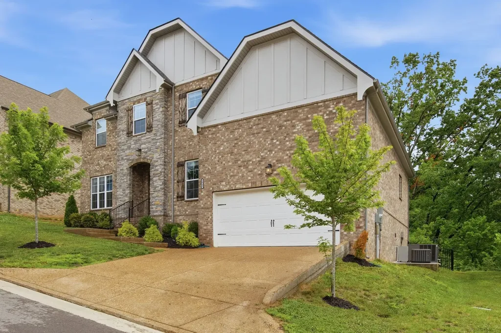 8045 Still Spring Ridge Drive Nashville TN 37221