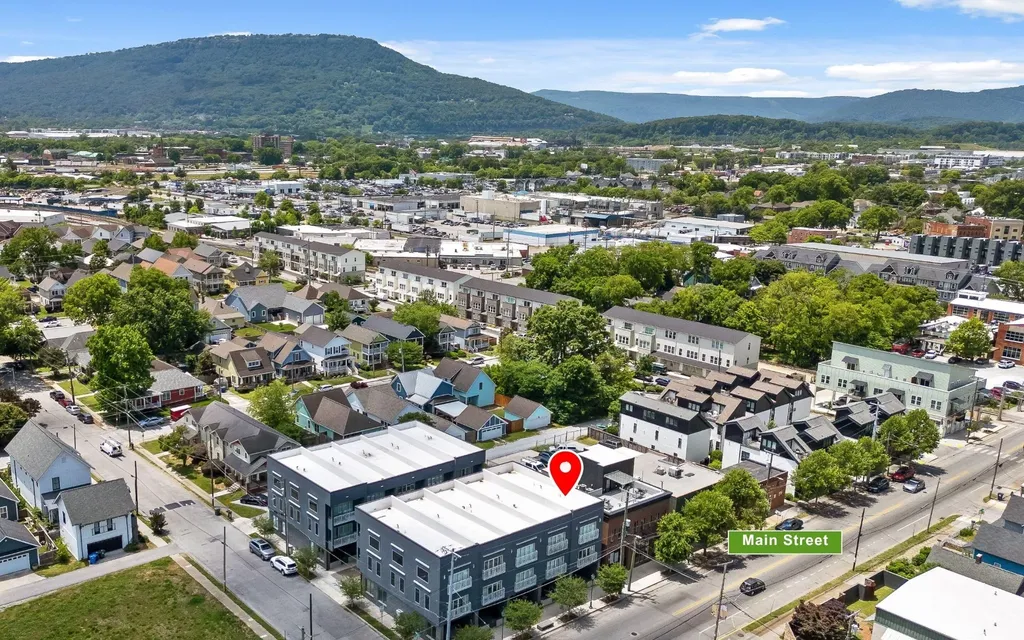 Chattanooga TN, 550 E Main Street, Unit 102