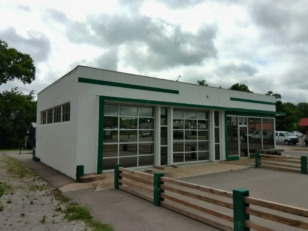 931 S Main Street Columbia TN 38401