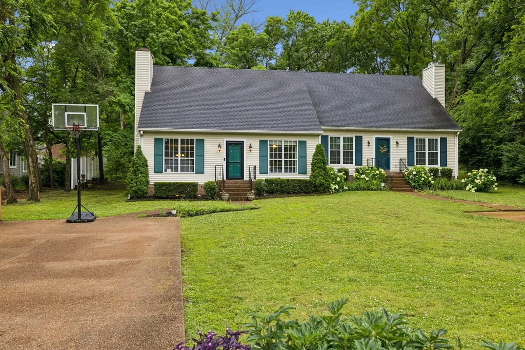 Nashville TN, 205 Brattlesboro Place