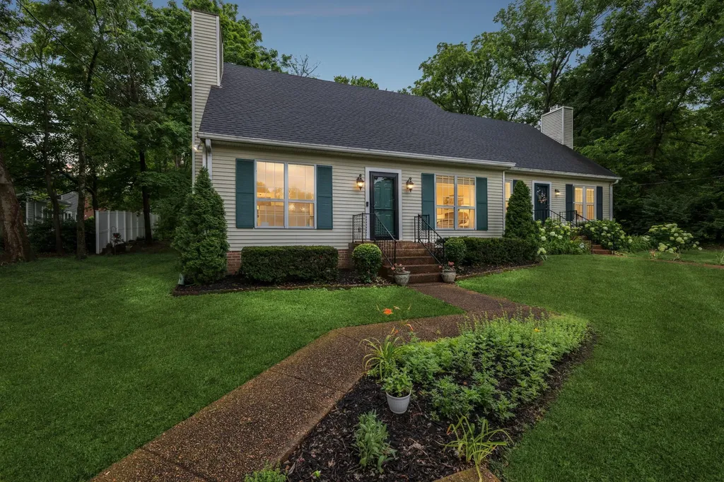 205 Brattlesboro Place Nashville TN 37204