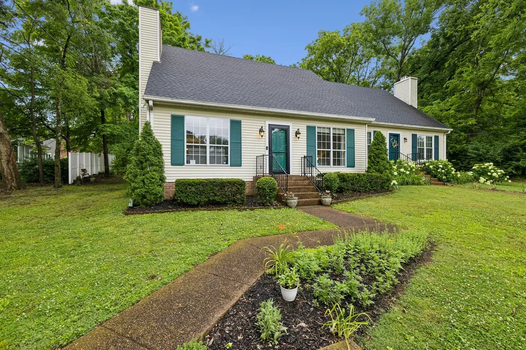 205 Brattlesboro Place Nashville TN 37204