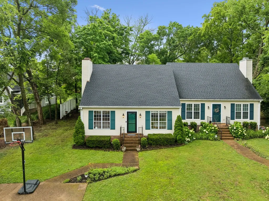 205 Brattlesboro Place Nashville TN 37204