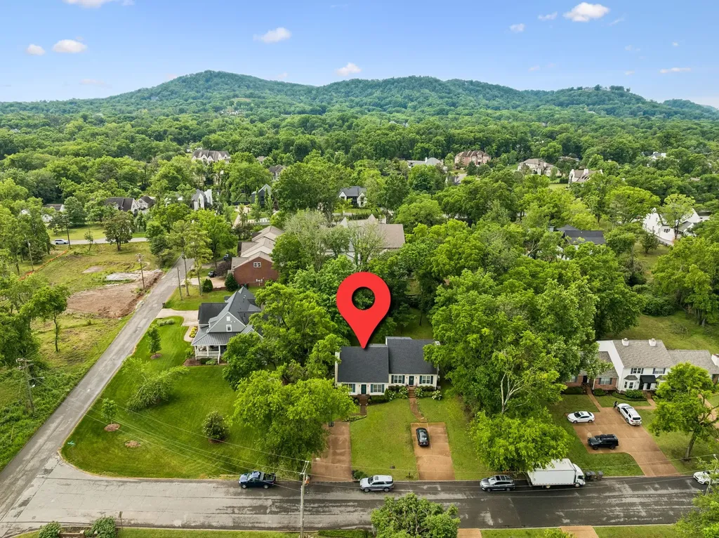 205 Brattlesboro Place Nashville TN 37204