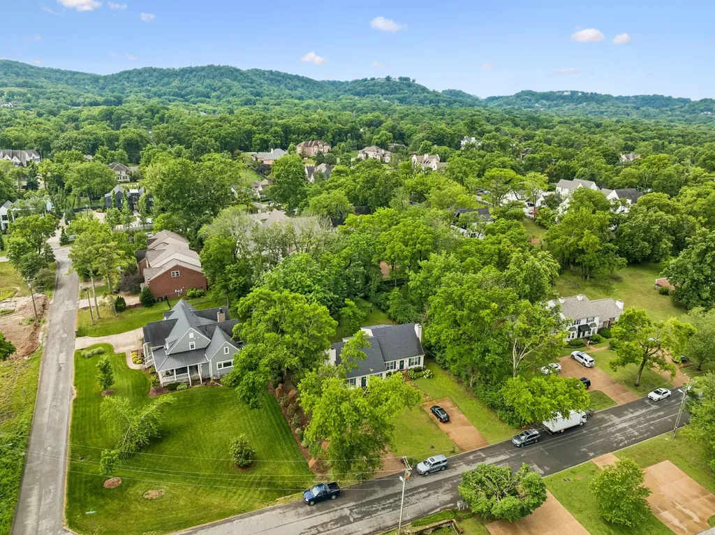 205 Brattlesboro Place Nashville TN 37204
