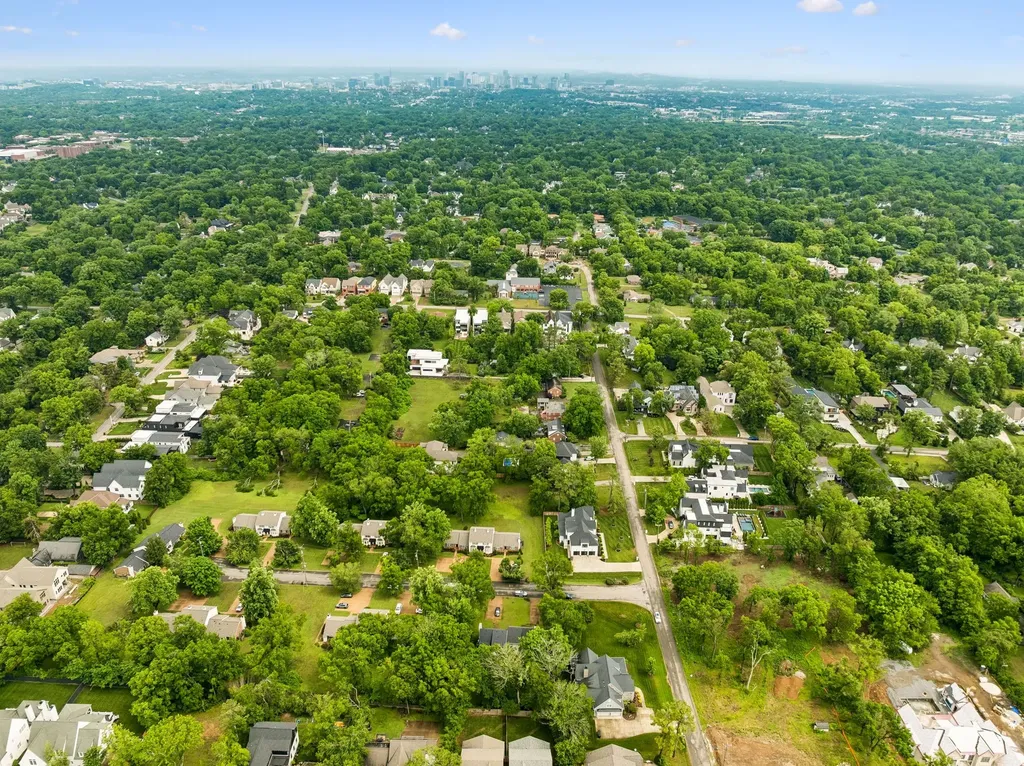 205 Brattlesboro Place Nashville TN 37204