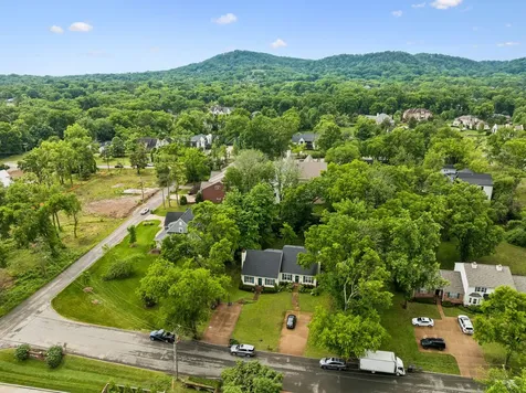 205 Brattlesboro Place Nashville TN 37204