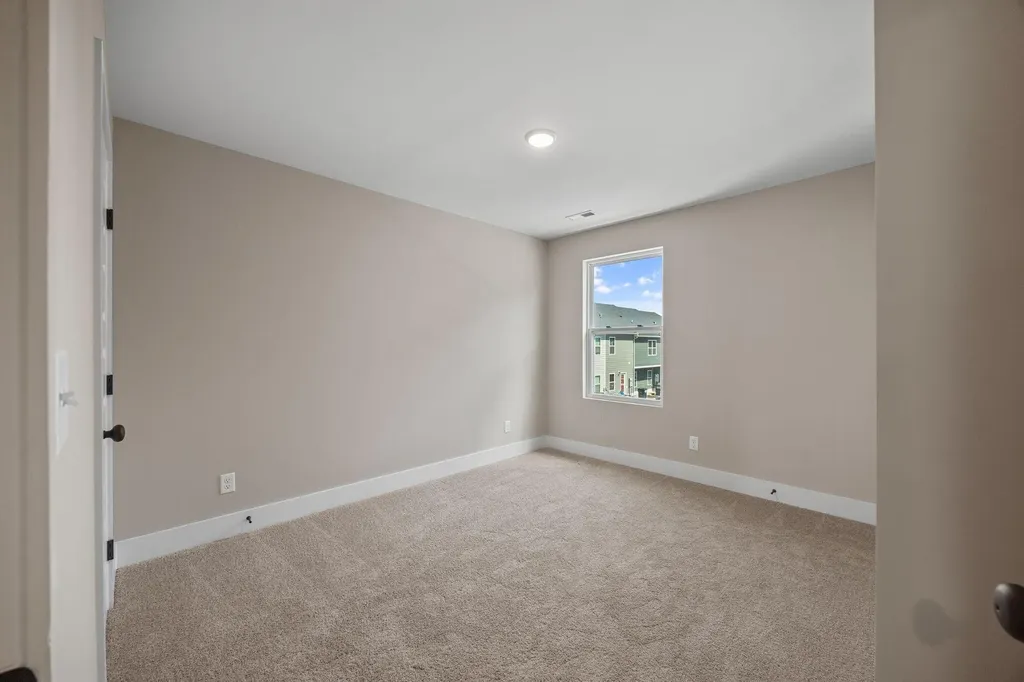 2437 E 17th Street Chattanooga TN 37404